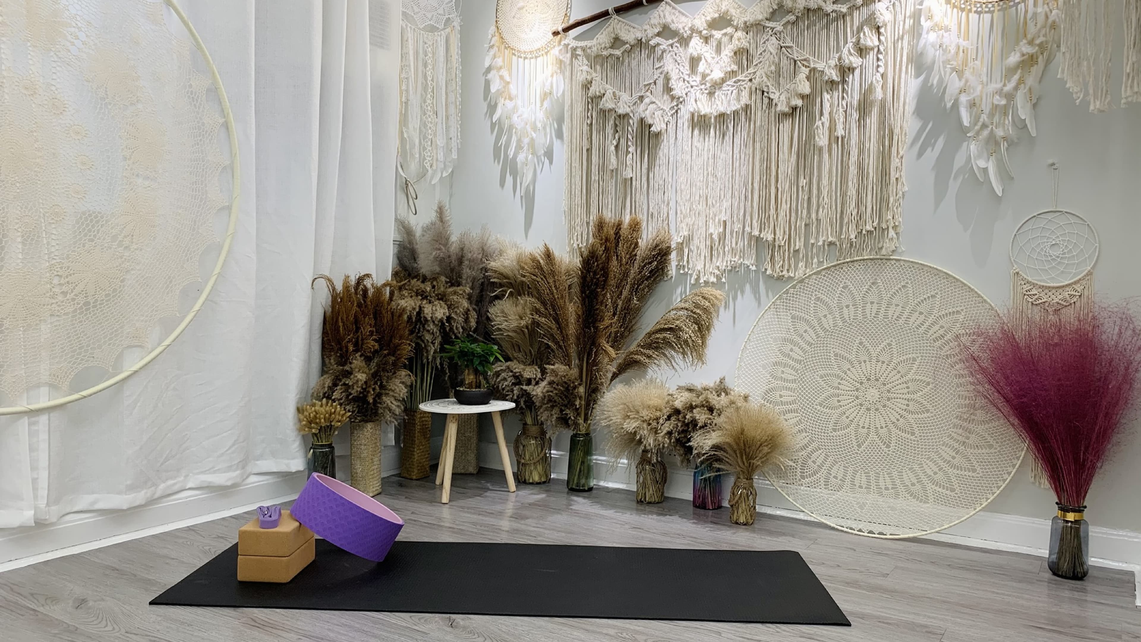 Ahimsa Studio（YOGA）